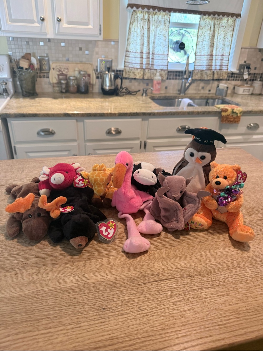 9 Ty Beanie Babies Assorted Plush Lot Pink, Orange, Brown, Black, White, Yellow